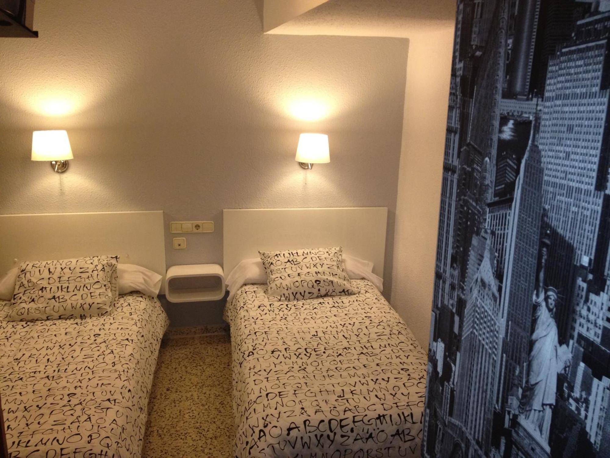 Hostal On Dormire Walencja Zewnętrze zdjęcie