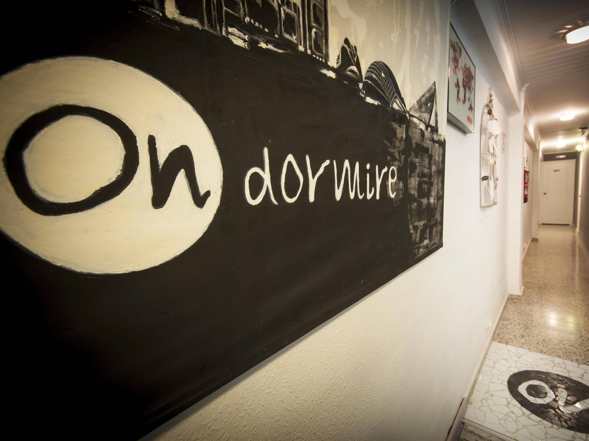 Hostal On Dormire Walencja Zewnętrze zdjęcie